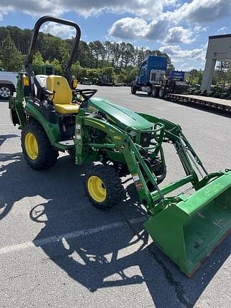 Image of John Deere 2025R equipment image 1
