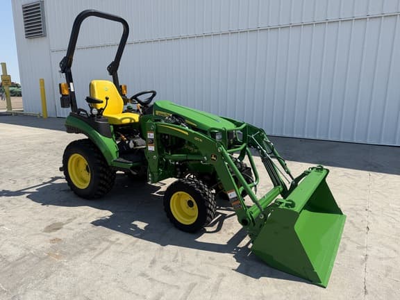 Image of John Deere 2025R equipment image 1