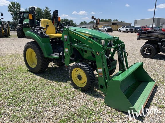 2023 John Deere 2032R Equipment Image0