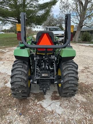 Image of John Deere 2038R equipment image 3