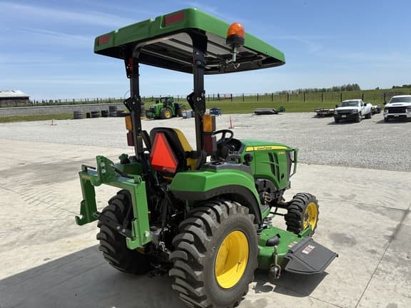 Image of John Deere 2038R equipment image 4