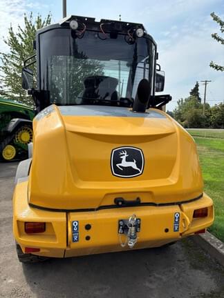 Image of John Deere 204G equipment image 2