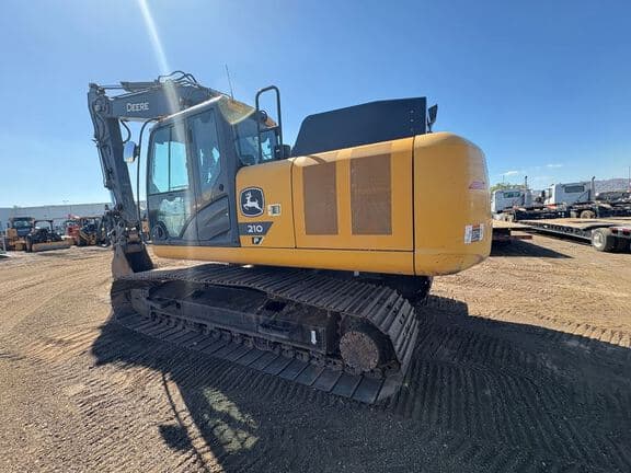 Image of John Deere 210P equipment image 3