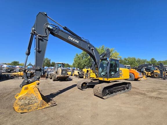Image of John Deere 210P Primary image