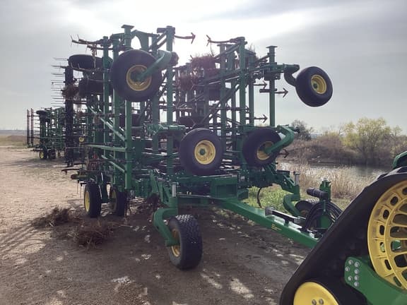 Image of John Deere 2230 equipment image 4