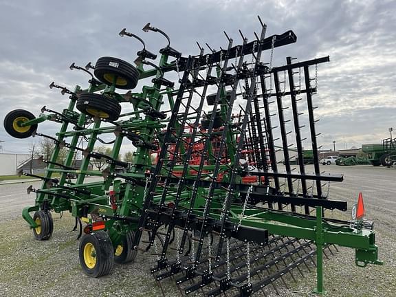 Image of John Deere 2230 equipment image 4