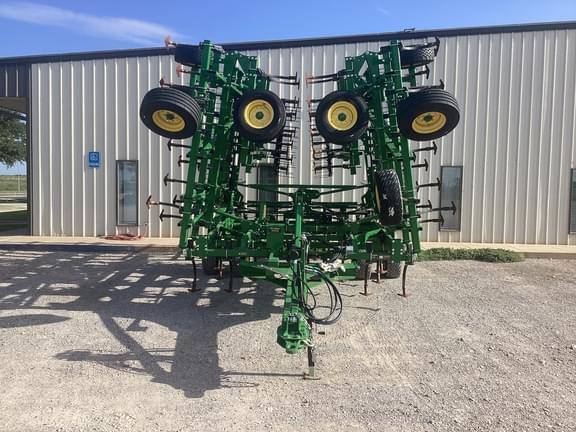 Image of John Deere 2230 equipment image 2