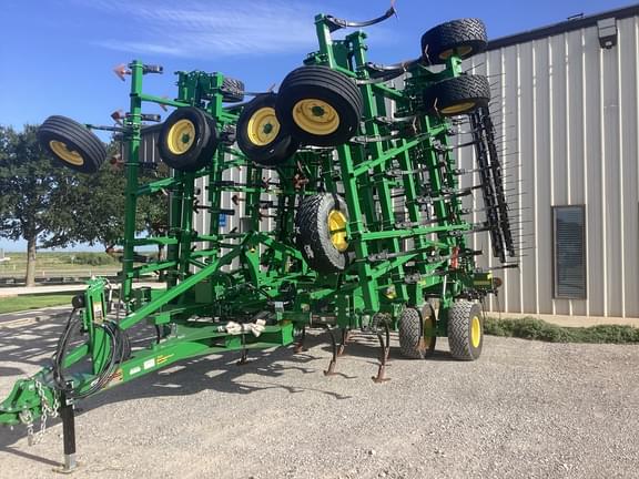 Image of John Deere 2230 equipment image 1