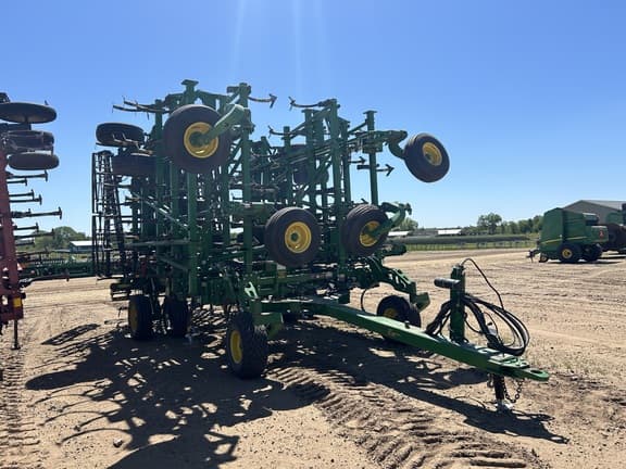 Image of John Deere 2230FH equipment image 2