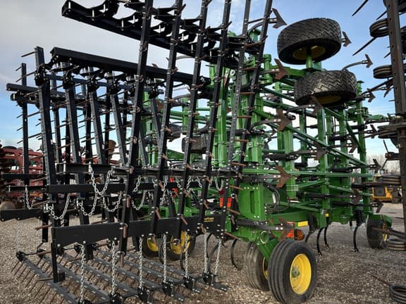 Image of John Deere 2230FH equipment image 1