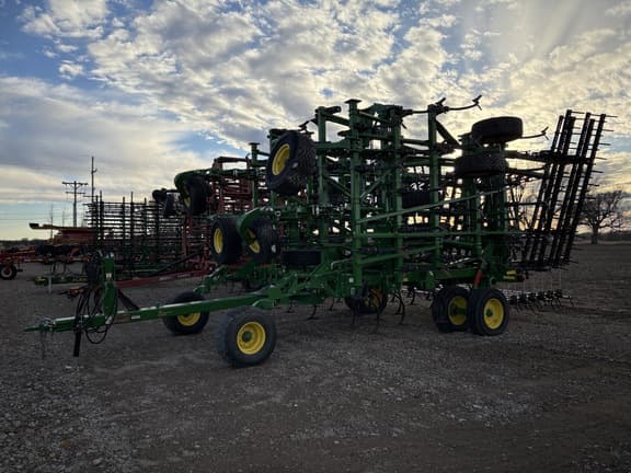 Image of John Deere 2230FH equipment image 3