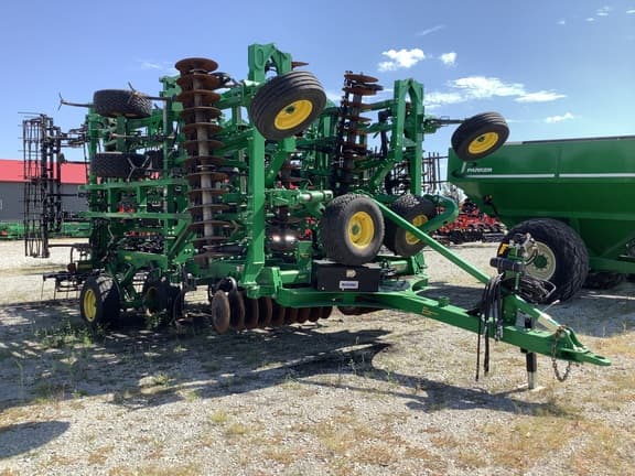 Image of John Deere 2330 equipment image 2