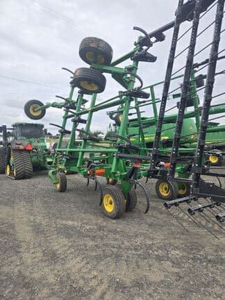 Image of John Deere 2430 equipment image 2