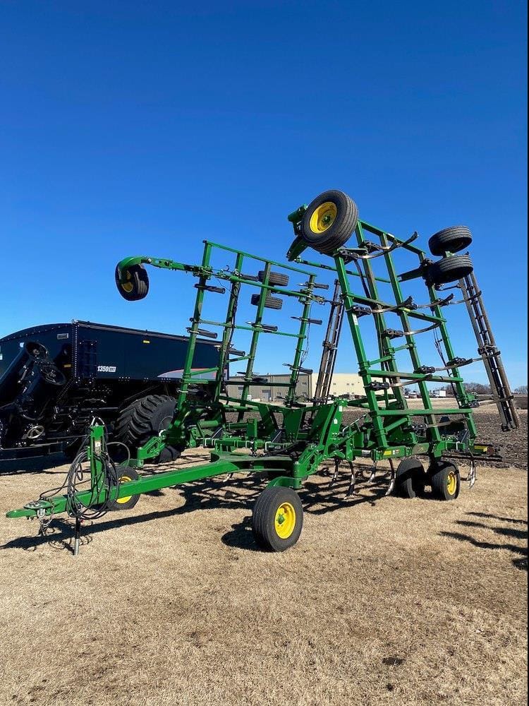 2023 John Deere 2430 Equipment Image0