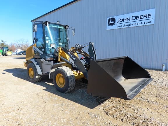 Image of John Deere 244L equipment image 3
