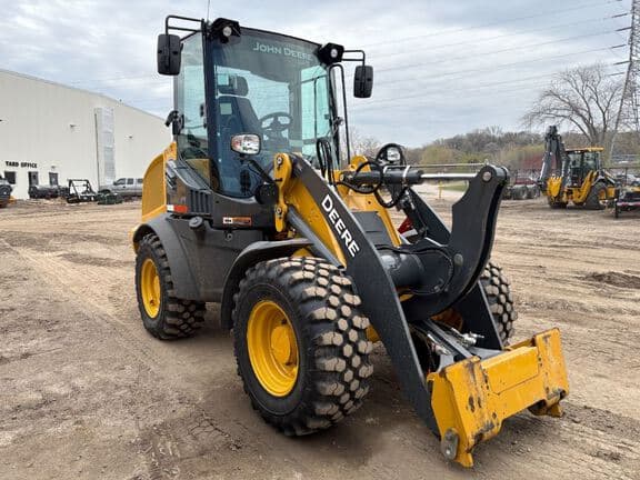 Image of John Deere 244L Primary image