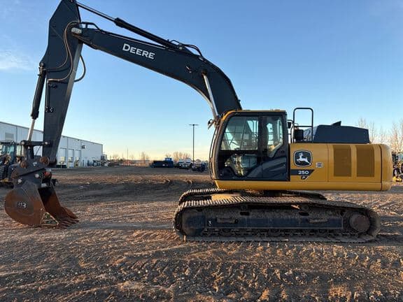 Image of John Deere 250P equipment image 1