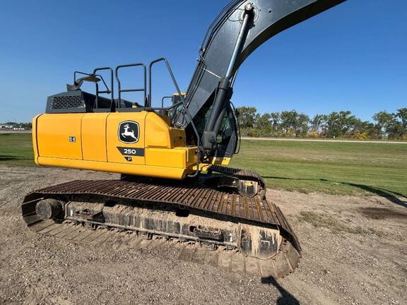 2023 John Deere 250P Equipment Image0