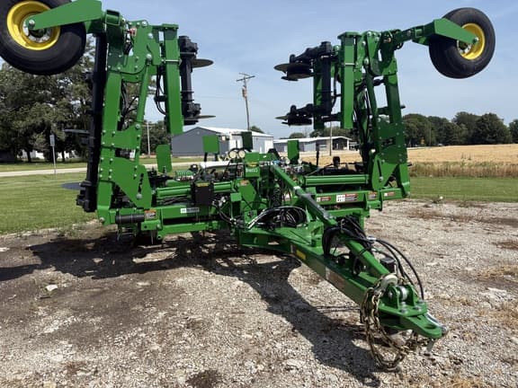 Image of John Deere 2510H Primary image