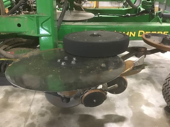 Image of John Deere 2510H equipment image 2