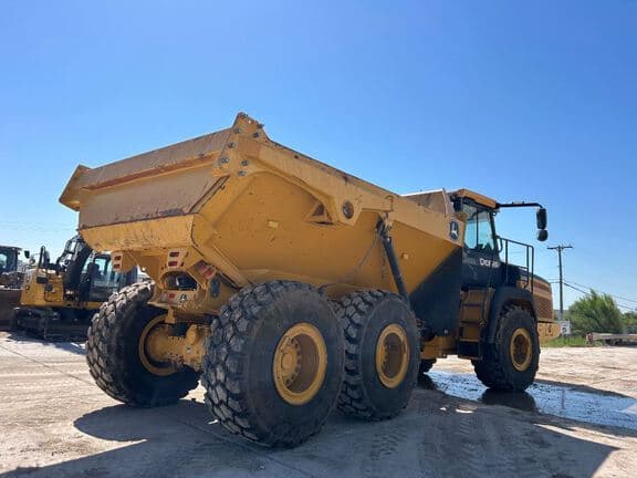 Image of John Deere 260P equipment image 2