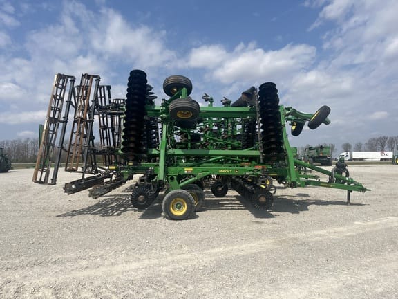 2023 John Deere 2660VT Equipment Image0