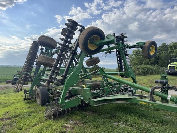 Image of John Deere 2660VT Primary image