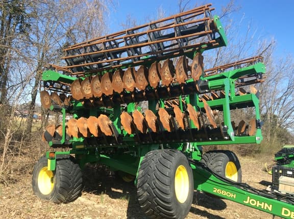 Image of John Deere 2680H equipment image 1