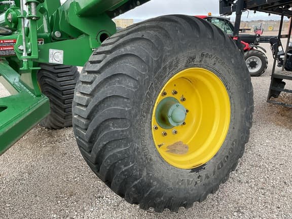 Image of John Deere 2680H equipment image 3