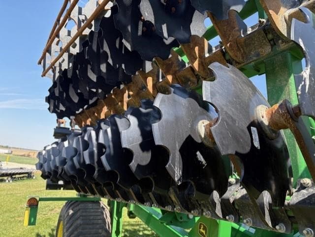 Image of John Deere 2680H equipment image 1