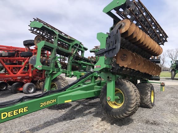 Image of John Deere 2680H equipment image 1