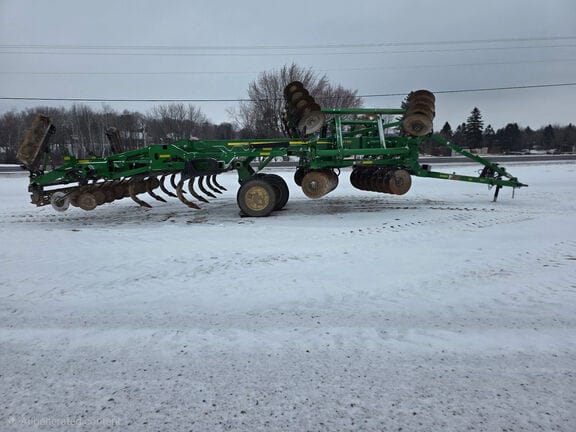 2023 John Deere 2730 Equipment Image0