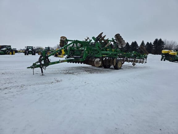 Image of John Deere 2730 equipment image 4