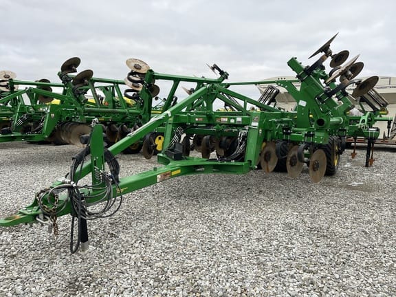 2023 John Deere 2730 Equipment Image0
