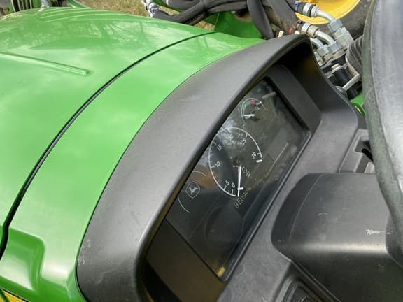 Image of John Deere 3025E equipment image 3