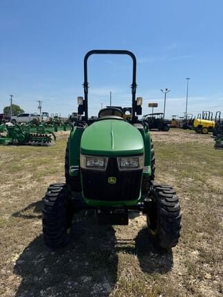 Image of John Deere 3032E equipment image 1