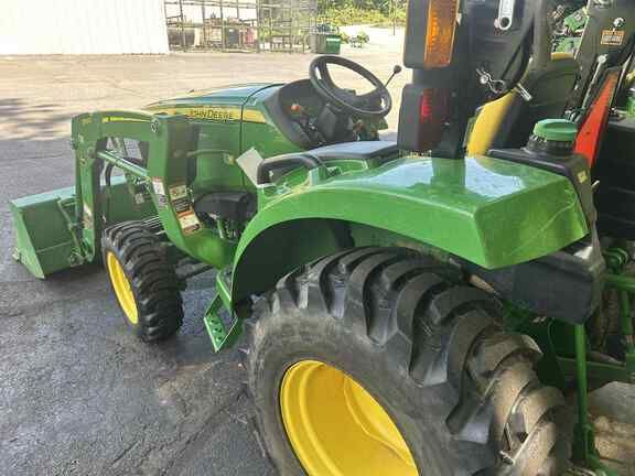 2023 John Deere 3035D Equipment Image0