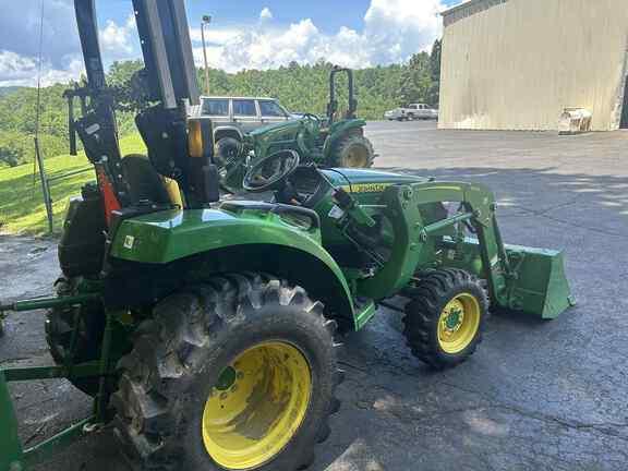 Image of John Deere 3035D equipment image 4