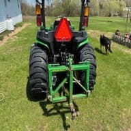 Image of John Deere 3038E equipment image 1