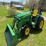 2023 John Deere 3038E Equipment Image0