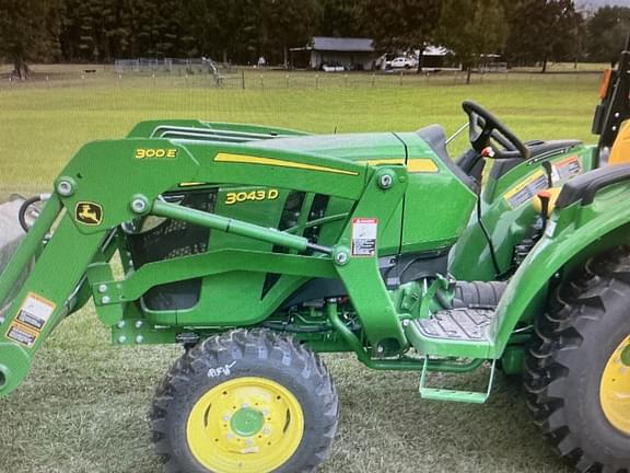 Image of John Deere 3043D equipment image 1