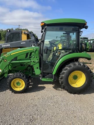 Image of John Deere 3046R equipment image 1