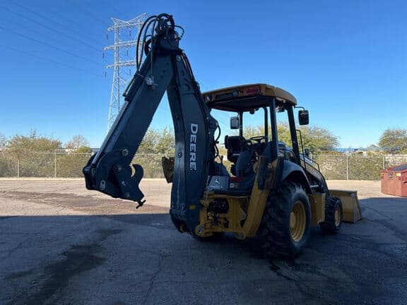 Image of John Deere 310G equipment image 4