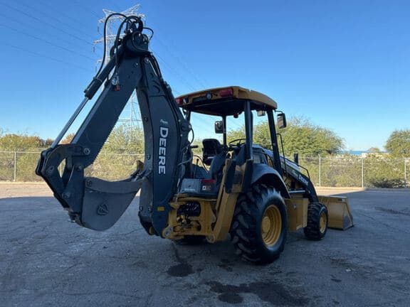Image of John Deere 310G equipment image 4