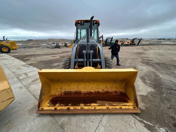 Image of John Deere 310SL equipment image 4