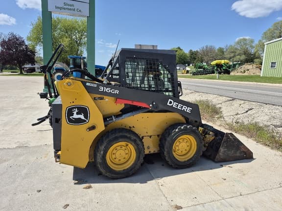 Image of John Deere 316GR equipment image 3