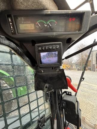 Image of John Deere 317G equipment image 4