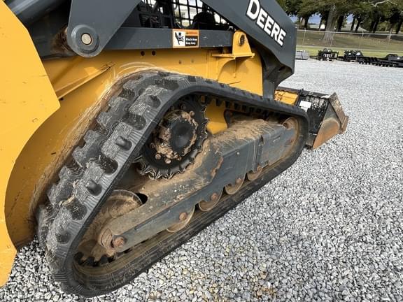 Image of John Deere 317G equipment image 4