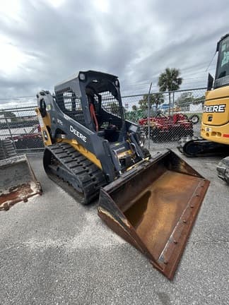Image of John Deere 317G equipment image 2
