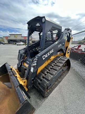 Image of John Deere 317G equipment image 4